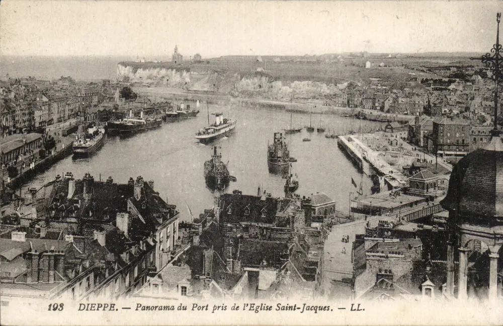 Dieppe — Panorama do Porto visto da Igreja de São Jacinto — LL. — n° 193 - Frente