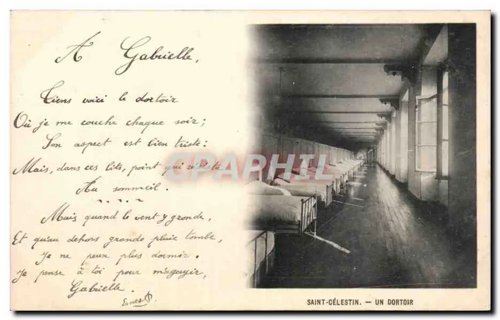 Saint-Célestin — Um dormitório - Frente
