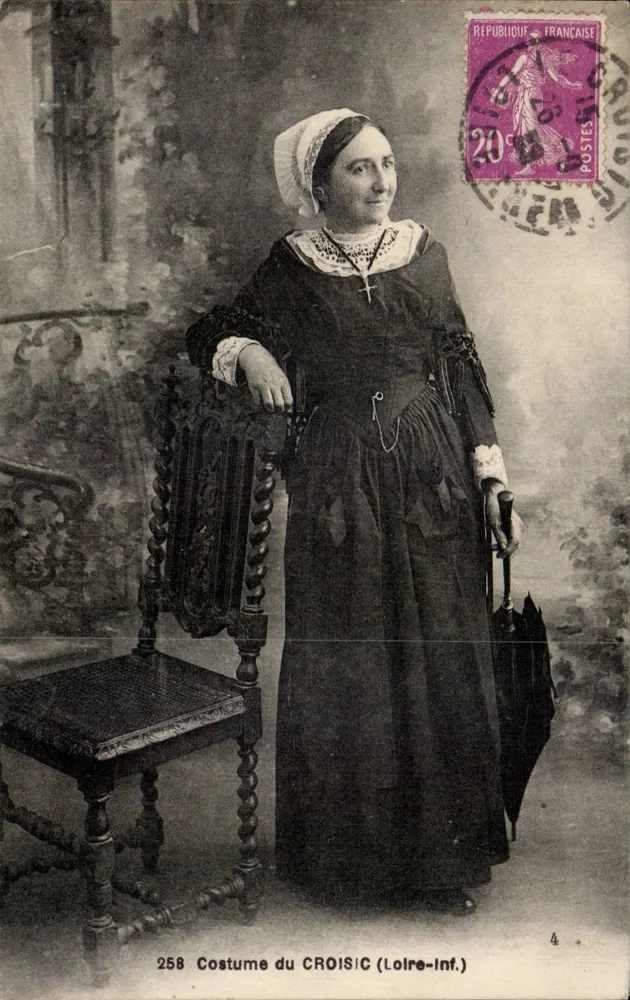 Traje do Croisic (Loire-Inf.) — 258 — F. Chapeau - Frente