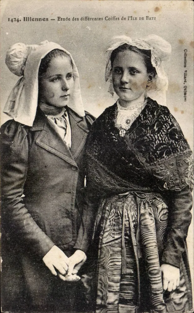 Illiennes — Studie der verschiedenen Kopfbedeckungen der Insel Batz — Collection Villars, Quimper - Vorderseite