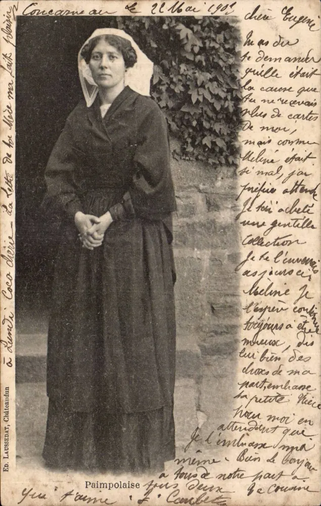 Mulher em vestido escuro e véu — Paimpolaise — Ed. Laussebat, Châteaudun - Frente