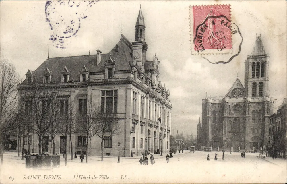 Saint-Denis — O Hotel-de-Ville — LL. — Imprensa Fotográfica Nova - Frente