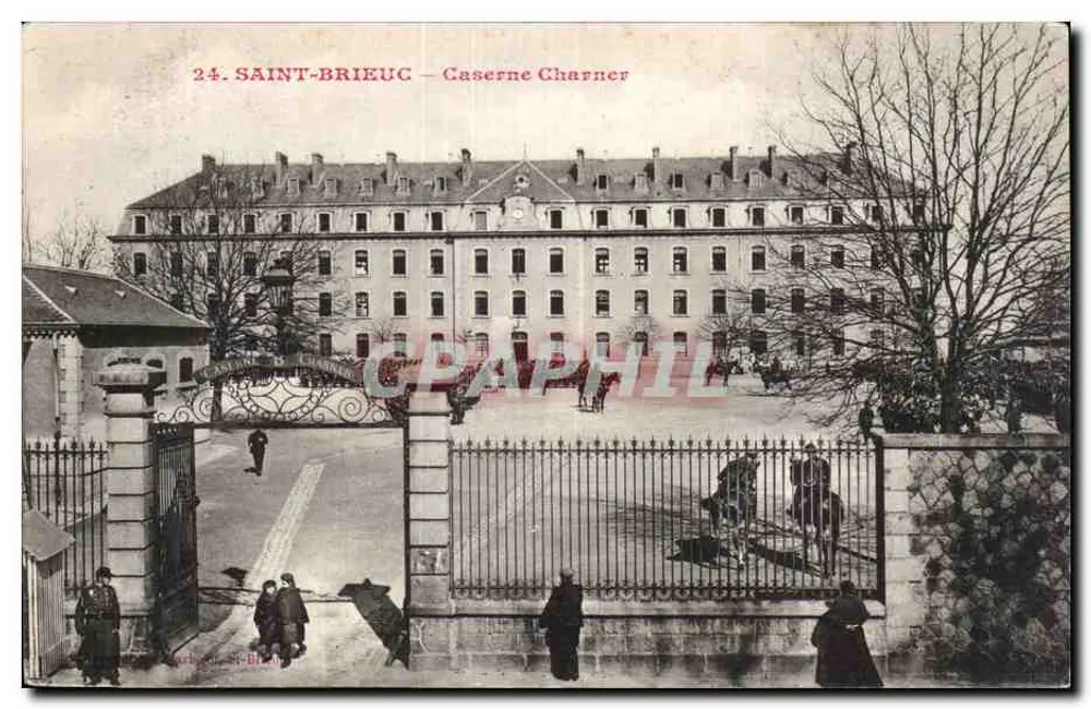 Saint-Brieuc — Caserne Charner — Editor: Paris, n° 24 - Frente