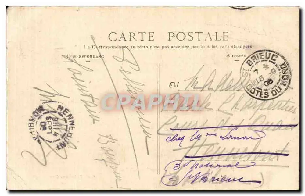 Pellevoisin (Indre) — Vogelperspektive mit Denkmal und Schloss — Cliché G. Tanché - Rückseite