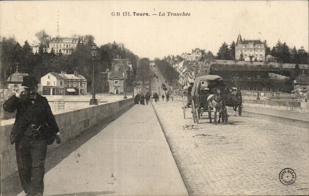 Tours — A Tranchée — GB 131, editor Brand Bazin - Frente