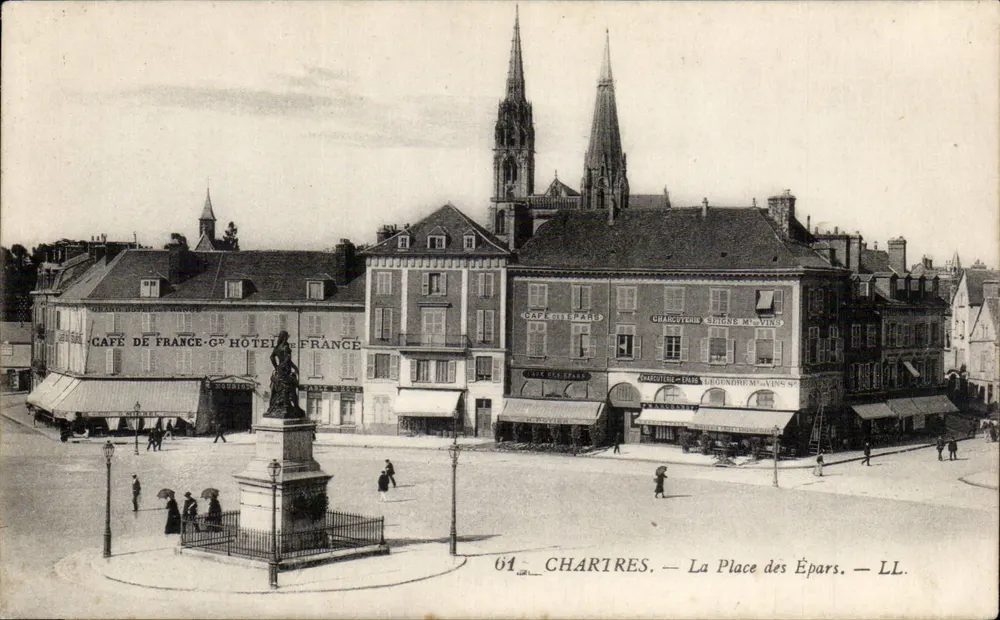 Chartres — A Place des Épars — LL. — N° 61 - Frente