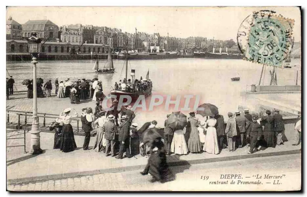 Dieppe — 'Le Mercure' regresando de Promenade — LL - Anverso