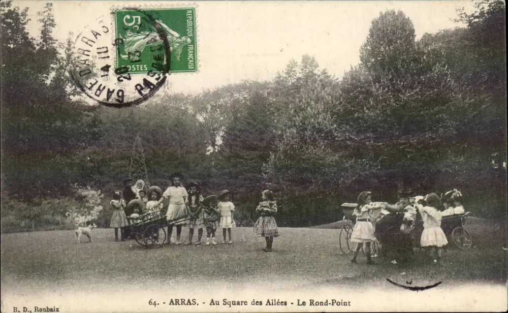 Arras - Im Square des Allées - Der Rundpunkt — B. D., Roubaix, n°64 - Vorderseite