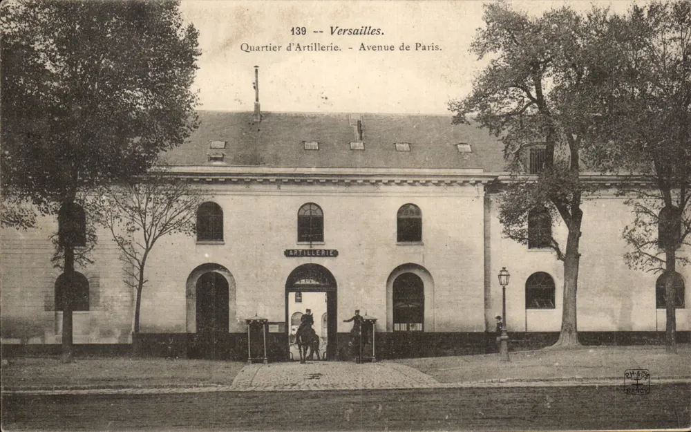 Quartel de Artilharia — Versailles — Avenida de Paris — editor RANCY n°139 - Frente
