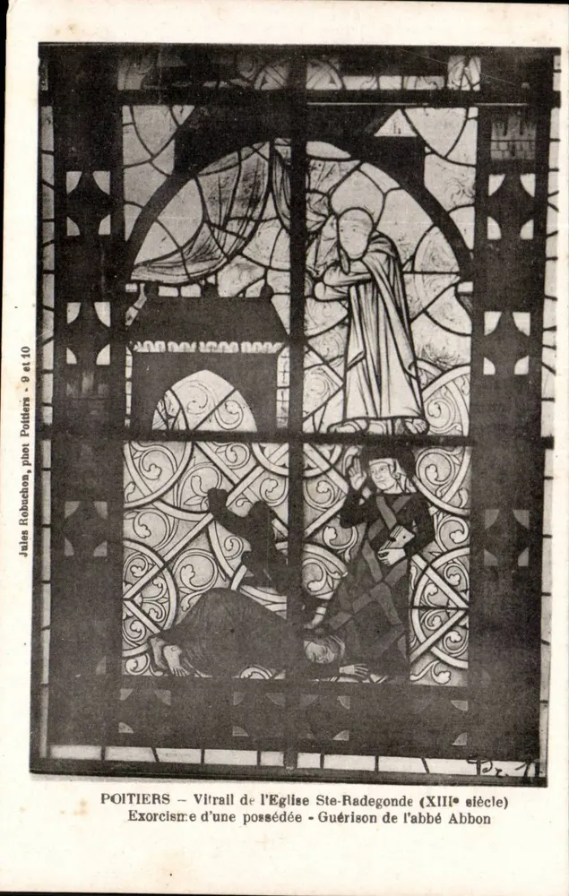 Poitiers — Glasfenster der Kirche Sainte-Radegonde (13. Jahrhundert) — Exorzierung einer Besessenen — Heilung des Abts Abbon — Jules Robuchon, Fotografie. Poitiers - Vorderseite