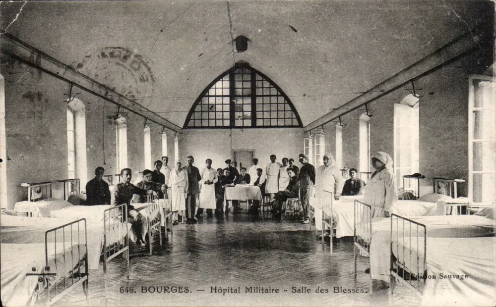 Bourges — Militärsanatorium — Zimmer für Verwundete — Edition Sauvage n°646 - Vorderseite