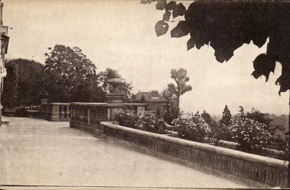 Les Charmilles — Private-Chirurgische-Klinik La Terrasse - Vorderseite