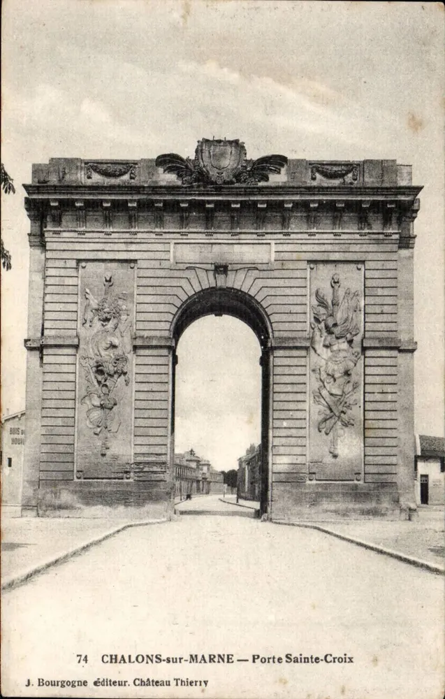 Chalons-sur-Marne — Porte Sainte-Croix — J. Bourgogne Éditeur. Château Thierry - Frente