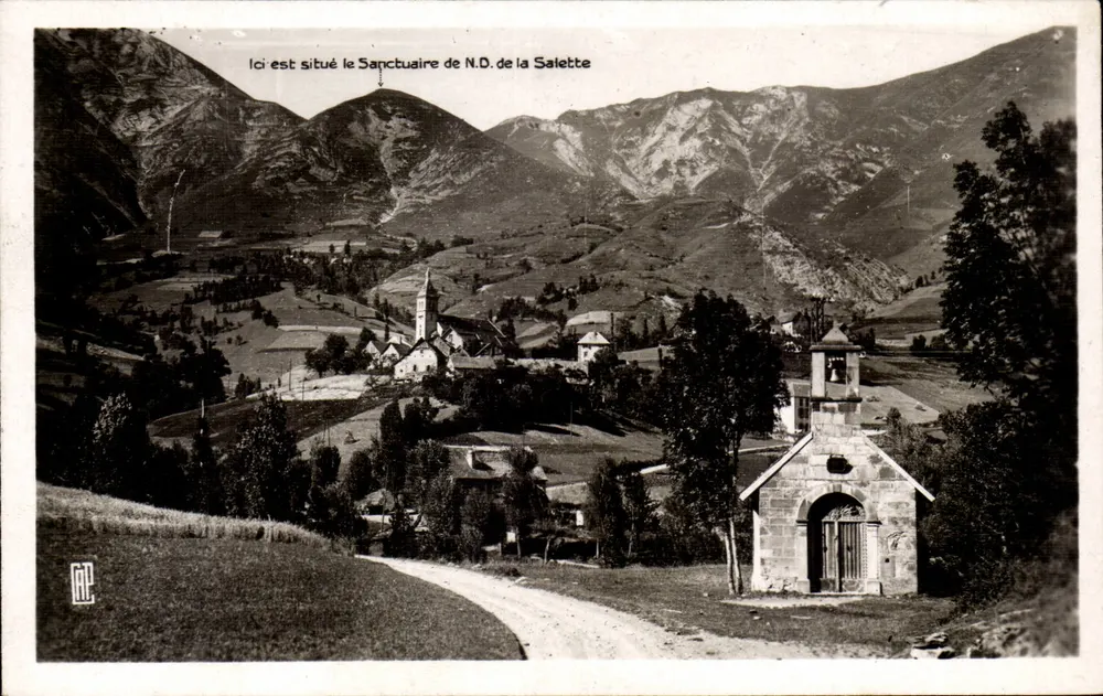 Santuário de Nossa Senhora da Salette — Vista do vilarejo — Editor G. P. C. - Frente