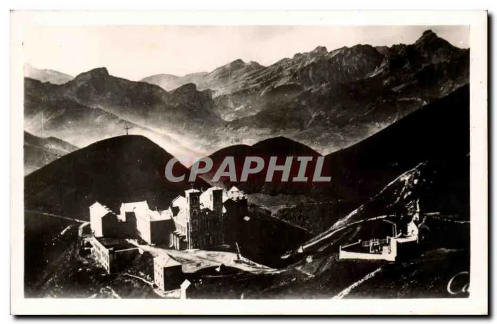 N.D. de la Salette — Lado Leste — Propriedade dos Théâtaillains - Frente