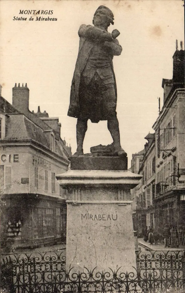 Montargis — Estátua de Mirabeau — editor desconhecido, número de série não visível - Frente