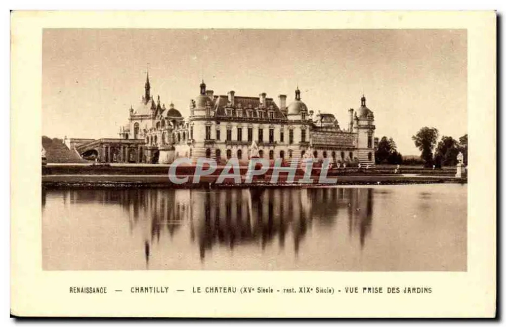 Chantilly — Das Schloss (15. Jahrhundert - restauriert im 19. Jahrhundert) — Aussicht aus den Gärten - Vorderseite