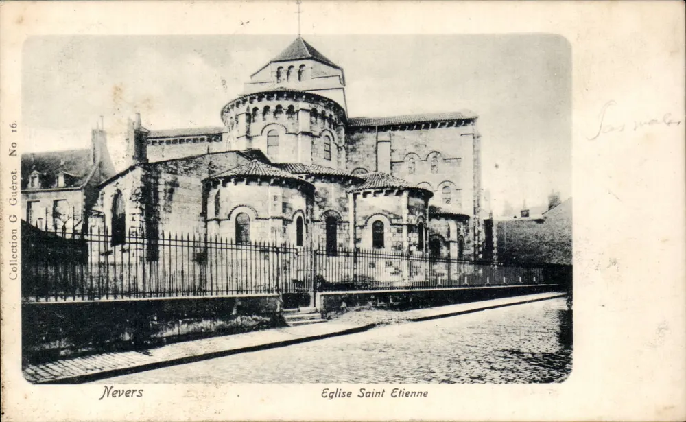Névers — Igreja de São Etienne — Coleção G. Guérot, Número 16 - Frente