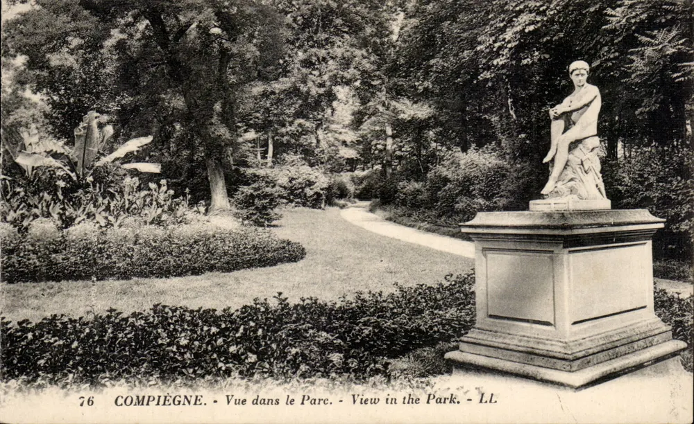 Compiègne - Vista no Parque - LL - Frente