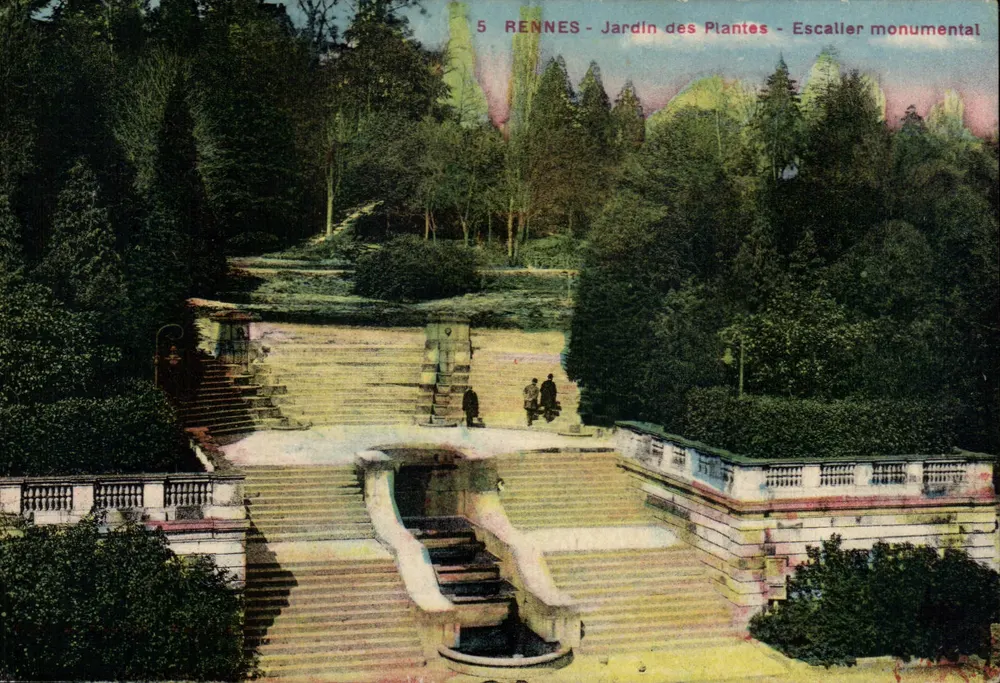 Rennes - Jardin des Plantes - Monumentale Treppe - Vorderseite