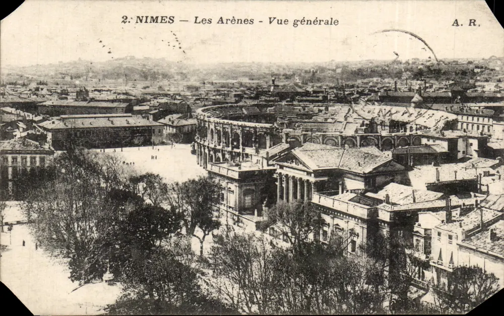 Nîmes — As Arenas — Vista geral — A.R. - Frente