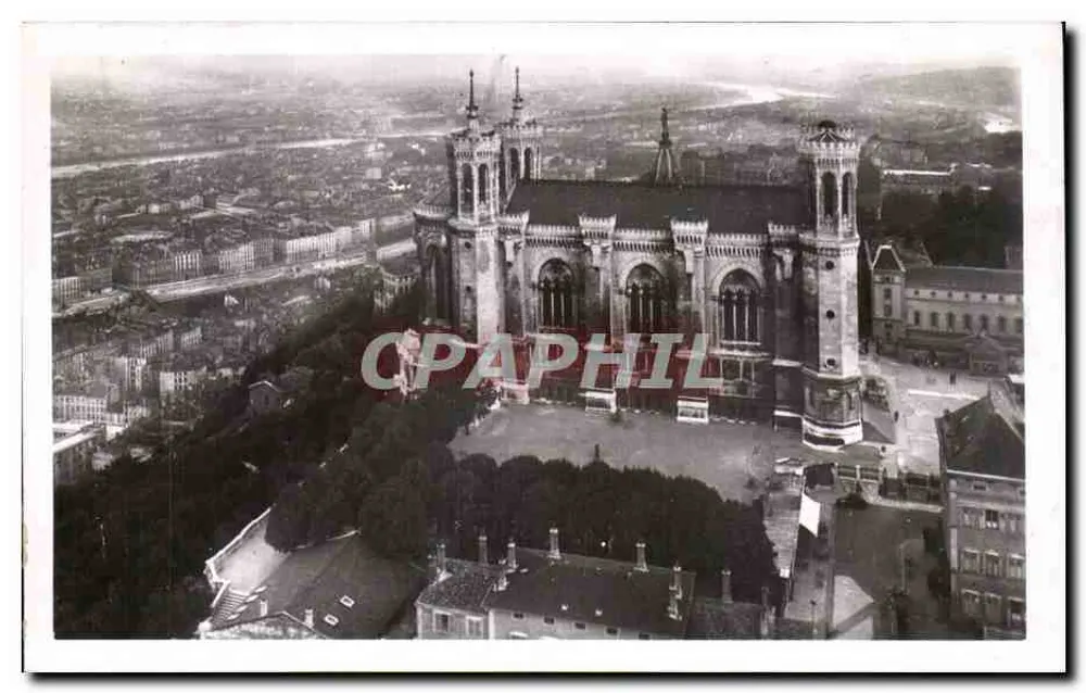 A Basílica de Fourvière e a Cidade — Lyon — Les Éditions du Cellard - Frente