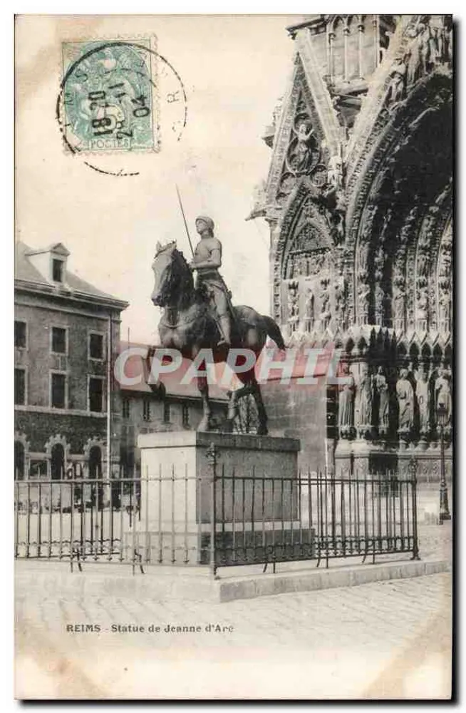 Reims - Estátua de Joana d'Arc — diante da catedral — editor não identificado - Frente