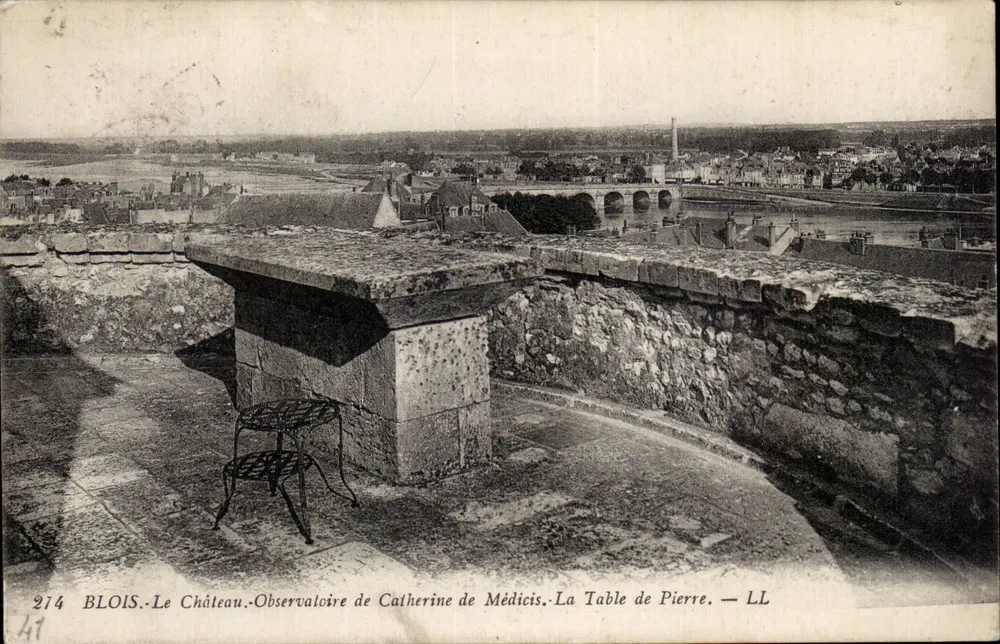 Blois - Das Schloss - Observatorium von Catherine de Médicis - Die Steinplatte — LL - Vorderseite
