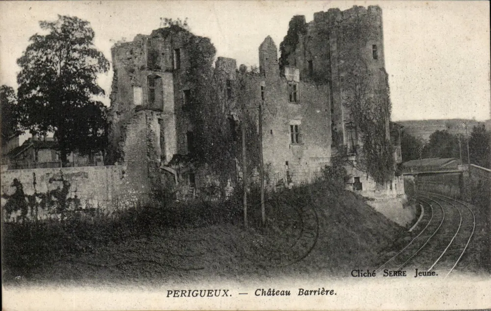 Périgueux — Castelo Barrière — Cliché Serre Jeune - Frente