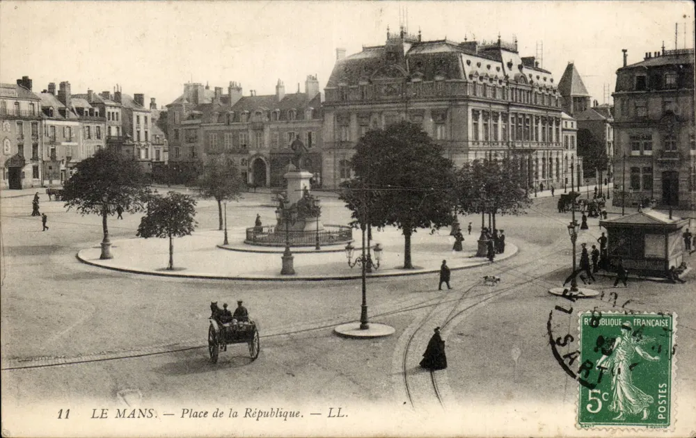 Le Mans — Praça da República — LL. - Frente