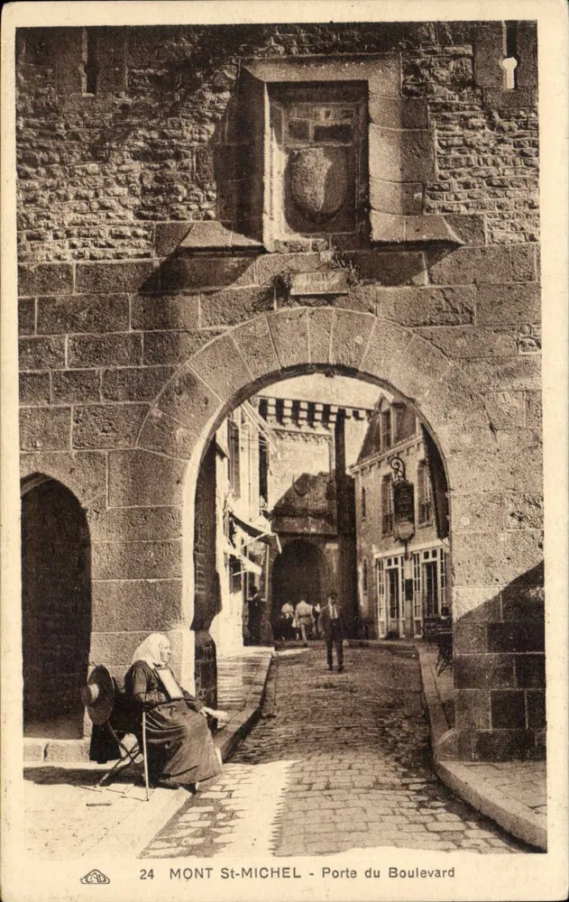 Mont-Saint-Michel — Porta do Boulevard — Cie Alsacienne des Arts Photographiques, Strasbourg - Frente