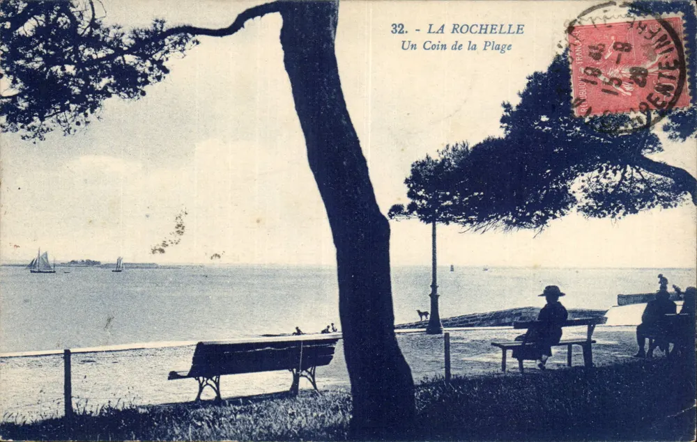 La Rochelle — Um Canto da Praia — Editor: G. Albibiot, França, n° 32 - Frente