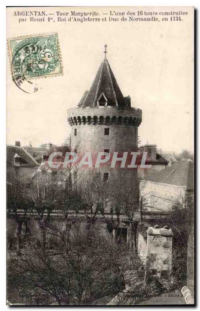 Argentan — Torre Marguerite — Uma das 16 torres construídas por Henrique I, Rei da Inglaterra e Duque da Normandia, em 1134. - Frente