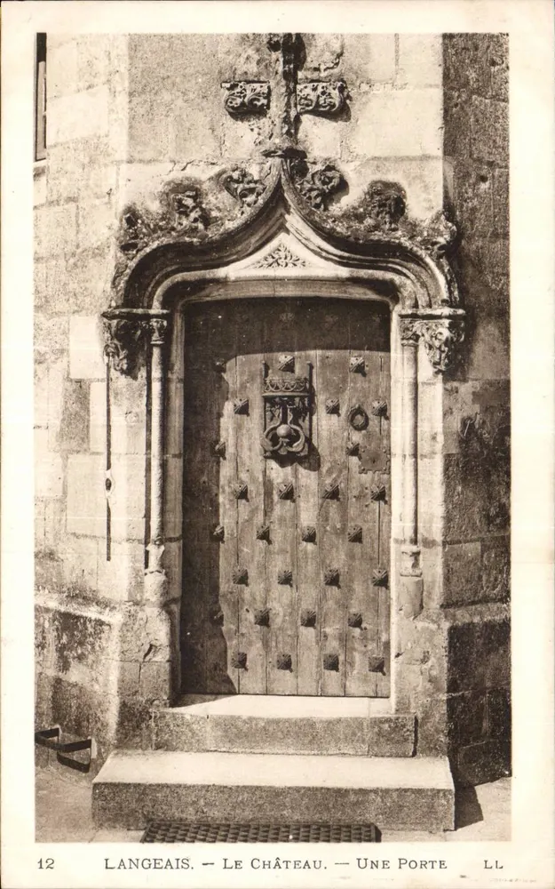 Langeais — O Castelo — Uma Porta — LL - Frente