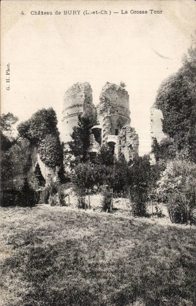 Castelo de BURY (L.-et-Ch) — A Grande Torre — G. H. Fot. - Frente