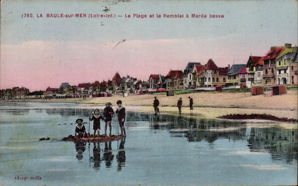 La Baule-sur-Mer (Loire-Inf.) — Die Strände und der Deich bei Ebbe — F. Crapou, Imp. Édit. Nantes - Vorderseite