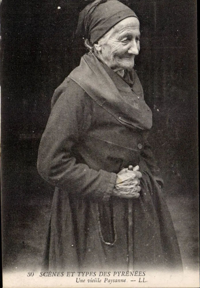 Eine alte Bauernfrau — SCÈNES ET TYPES DES PYRÉNÉES — LL. - Vorderseite