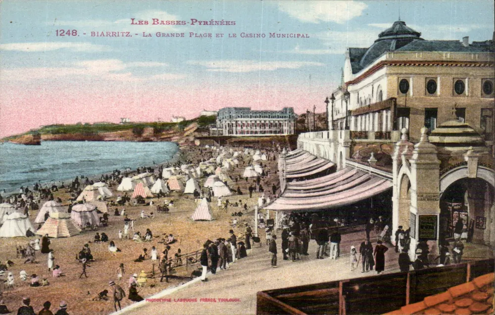 Biarritz - La Grande Place und das Municipale Casino — Les Basses-Pyrénées, n°1248, Phototypie Languiche Toulouse - Vorderseite