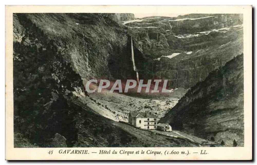 Gavarnie — Hotel do Cirque e o Cirque (1.600 m.) — LL. - Frente