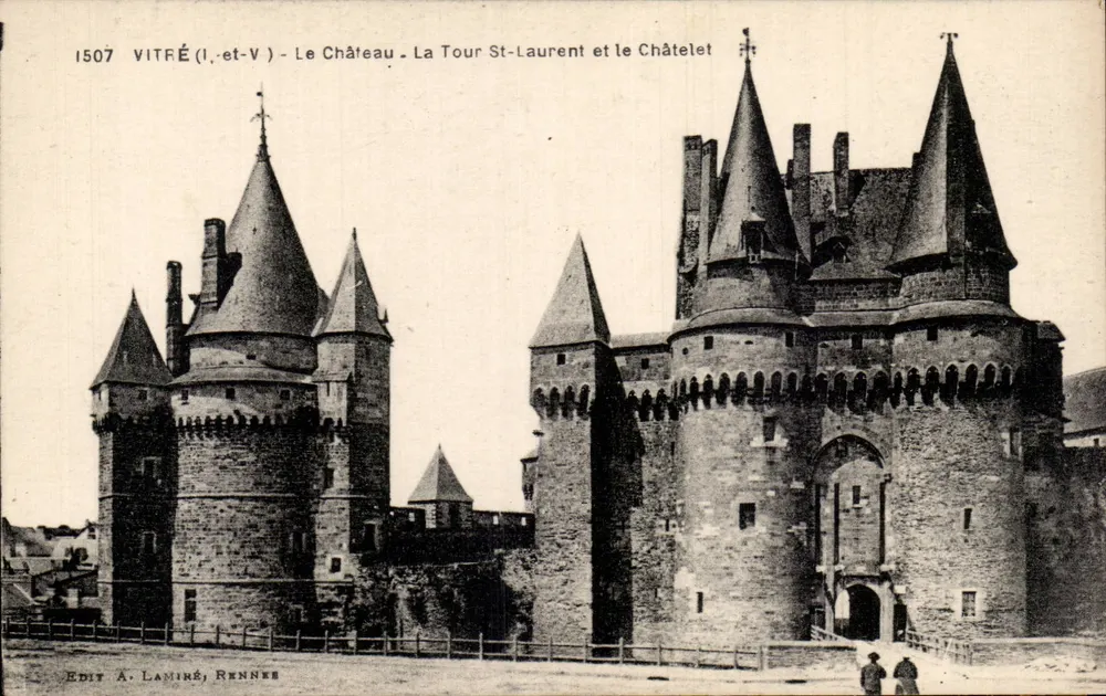 Vitré (Il-et-V) - Il Castello - La Torre di San Lorenzo e il Castello - Recto