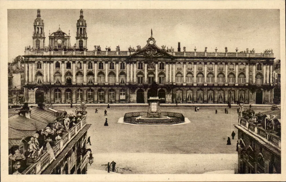 Nancy - Place Stanislas - Hotel de Ville (século XVIII) — Imprimeries Réunies de Nancy, n°7 - Frente