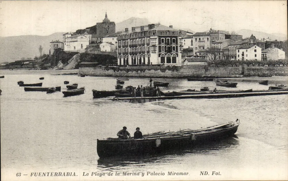 Fuenterrabia — Ansicht der Playa de la Marina und des Palacio Miramar — ND. Fol. - Vorderseite