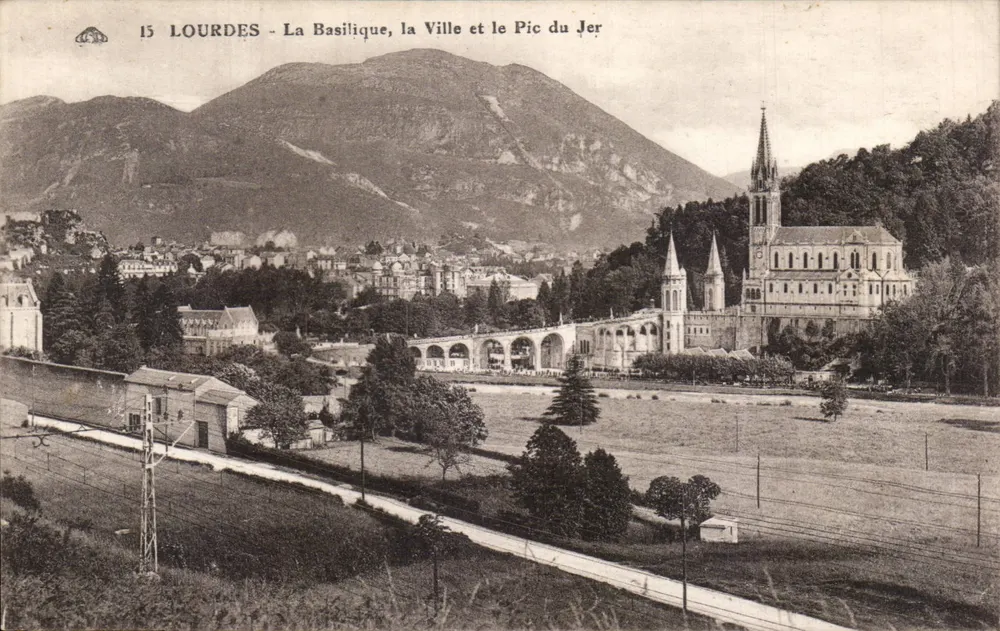 Lourdes - Die Basilika, die Stadt und der Pic du Jer — Verlag Cie Albatros des Arts Décoratifs, Straßburg - Vorderseite