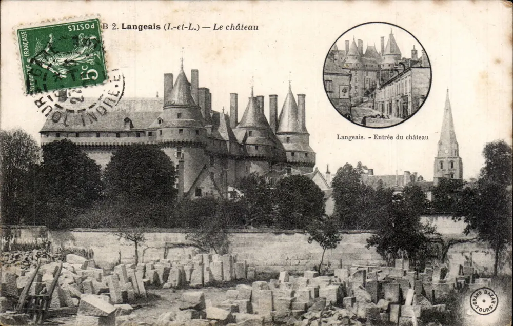 Langeais (Loir-et-Cher) — O castelo — Grand Bazar de Tours - Frente