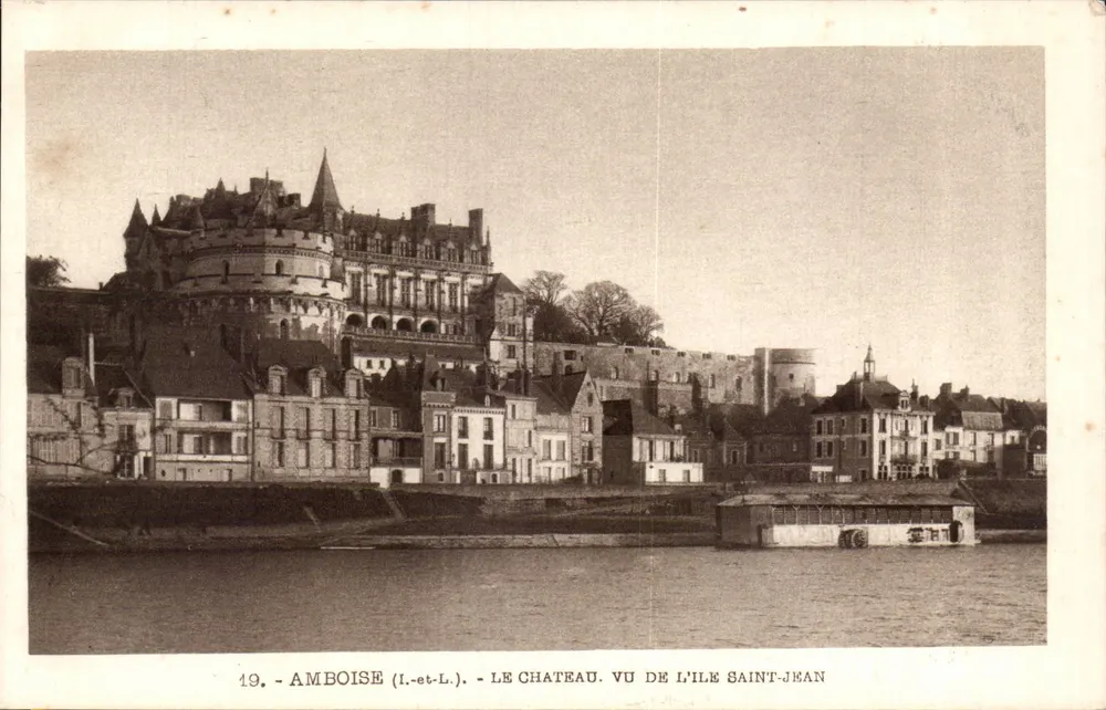 Amboise (Loire-et-Loire) - Das Schloss von der Île Saint-Jean aus gesehen — Luxusserie - I. B. N. - Vorderseite