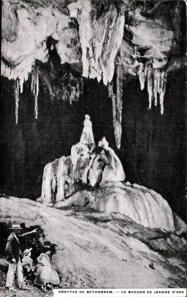 Grutas de Betharram — O Buchar de Joana d'Arc - Frente