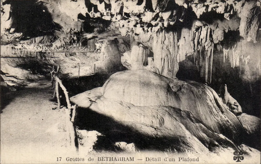 Grutas de BETHARRAM — Detalhe de um Teto — Editor: Imprime Illustre, n° 17 - Frente