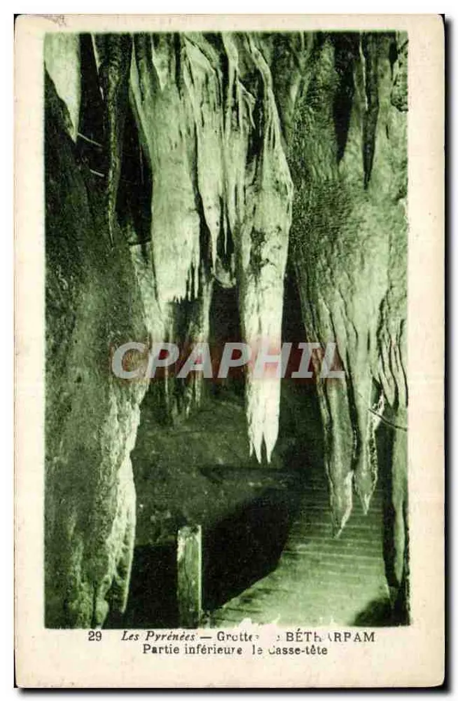 Die Pyrenäen — Grotte Cassse-tête — Unterer Teil — Bétharram - Vorderseite