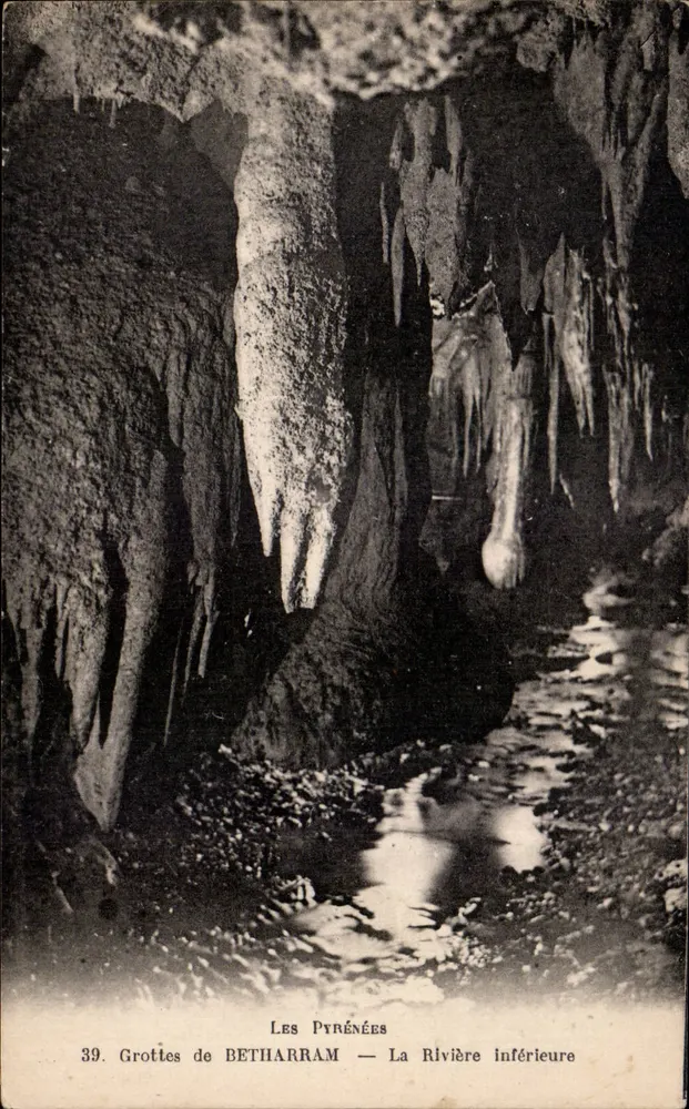 Grutas de BETHARRAM — La Rivière inférieure — Los Pirineos - Anverso