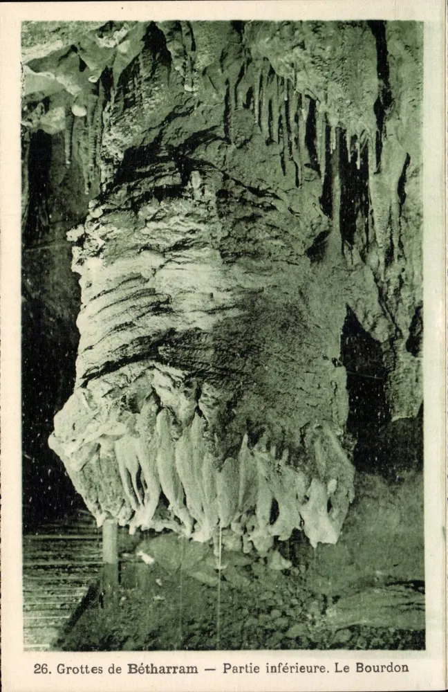 Grottes de Bétharram — Partie inférieure. Le Bourdon — 26 - Anverso